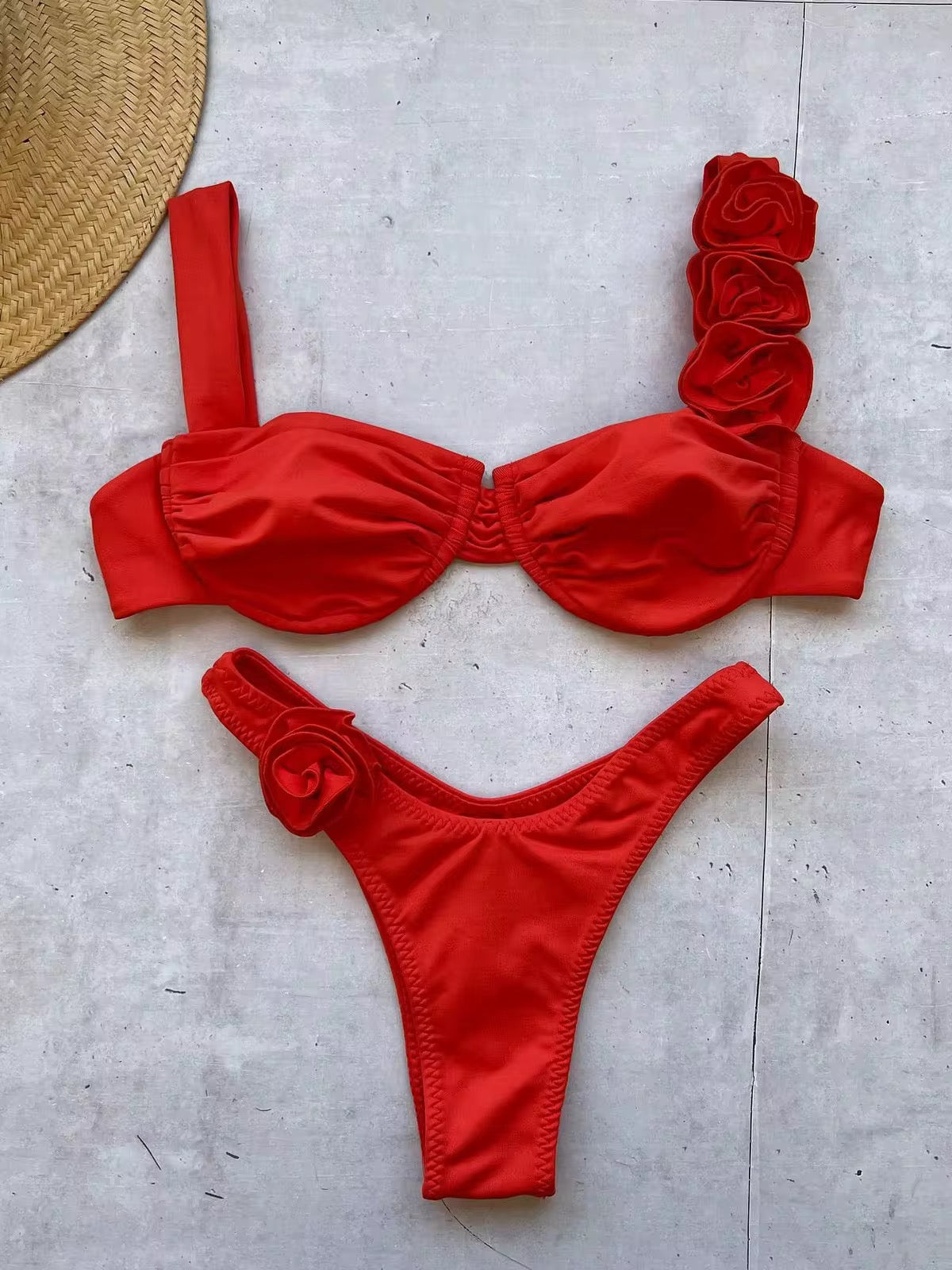 Flores de Mar red bikini